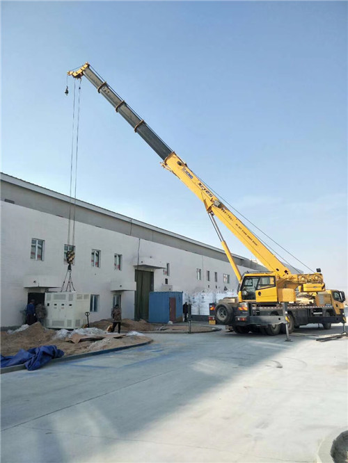 临潭县“超载就喊停”—— 吊车的 “重量保镖” 技术